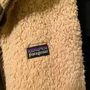 sherpa patagonia vest